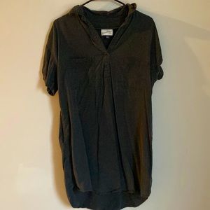 Black Universal Thread shirt dress, high low style with collar, size medium